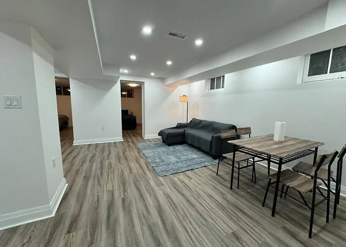 Spacious 2 Bedroom, 2 Bath Suite