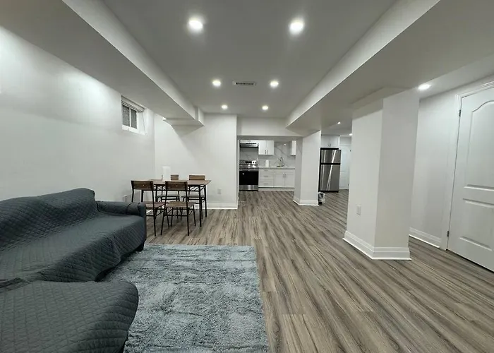 Spacious 2 Bedroom, 2 Bath Suite